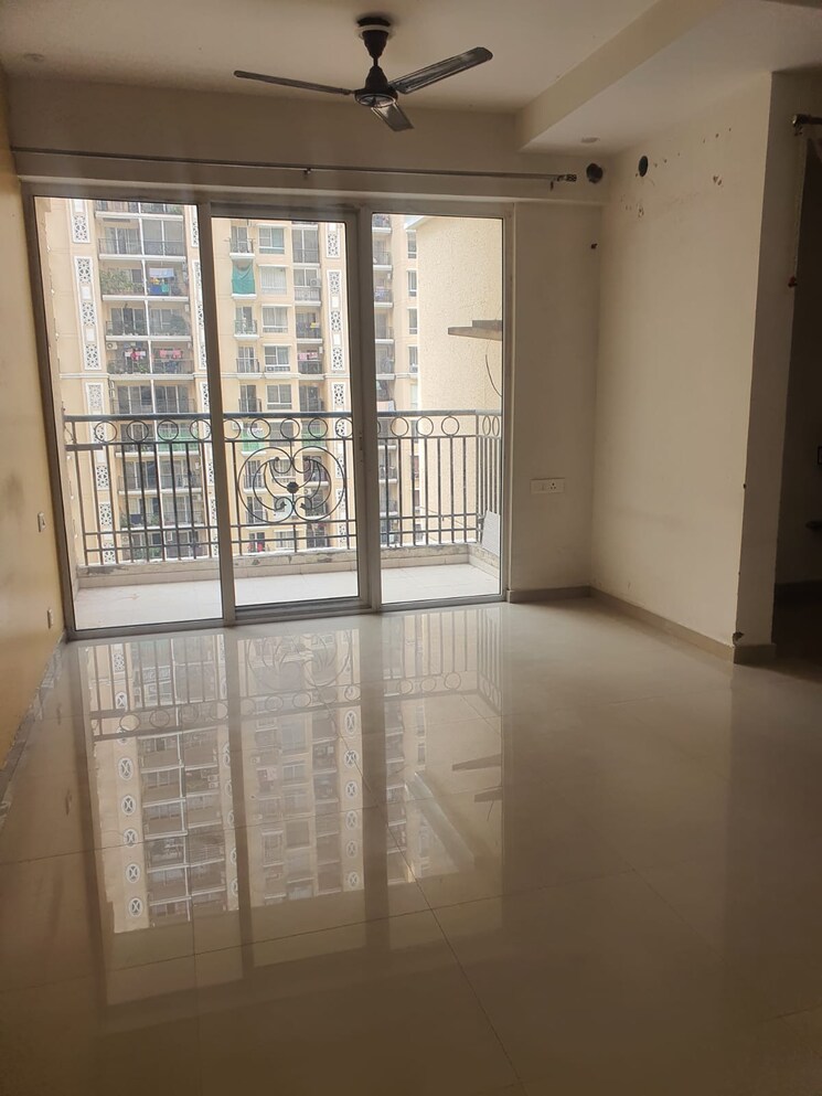 Room, prateek-grand-city 3 Bedroom 1795 Sq.Ft. Apartment In Siddharth Vihar Ghaziabad 9316536