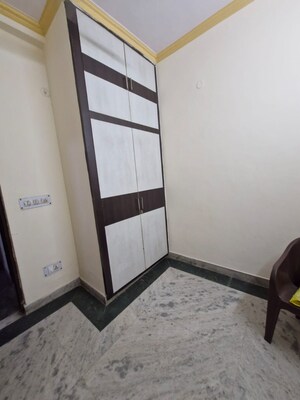 Room in 1.5 BHK Builder Floor at Mayur Vihar – for Rent