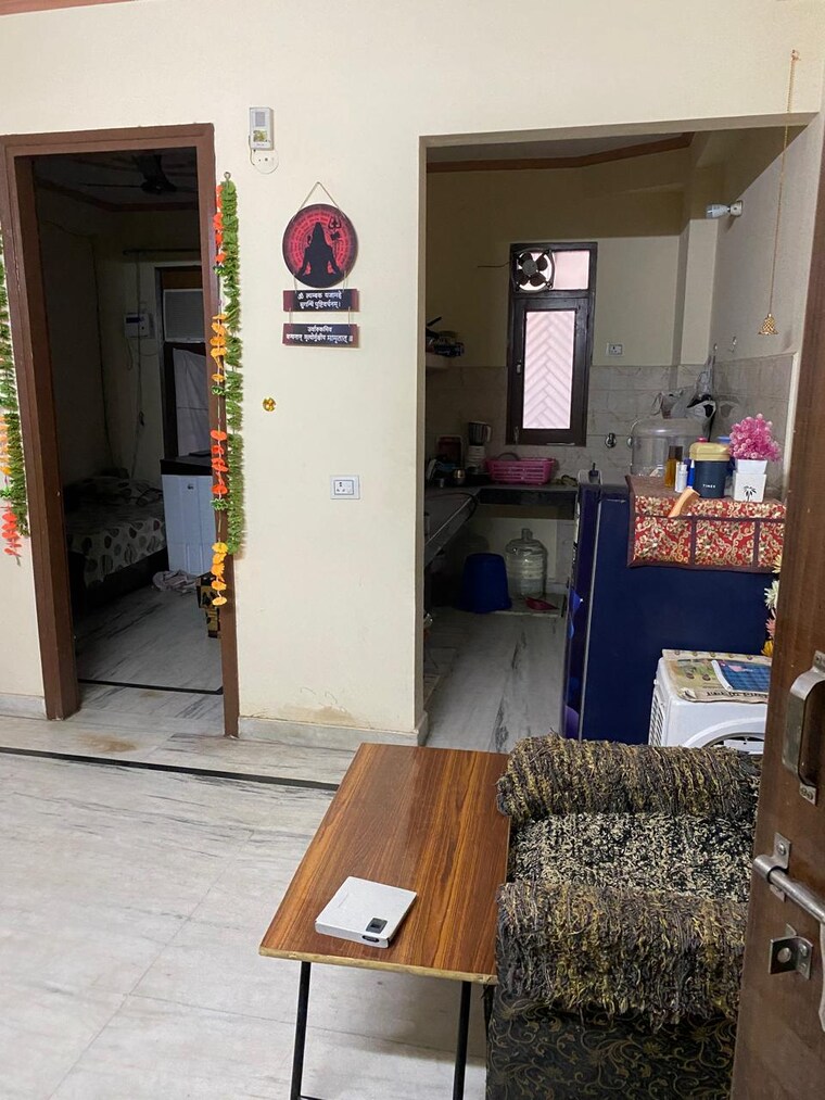 undefined, mayur vihar 1.5 Bedroom 400 Sq.Ft. Builder Floor In Mayur Vihar Delhi 9316541