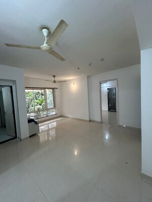Room in 5 BHK Apartment at Rodas Enclave Woodstock, Patlipada – for Rent