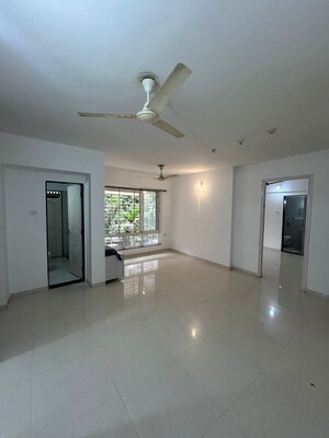 Room in 5 BHK Apartment at Rodas Enclave Woodstock, Patlipada – for Rent