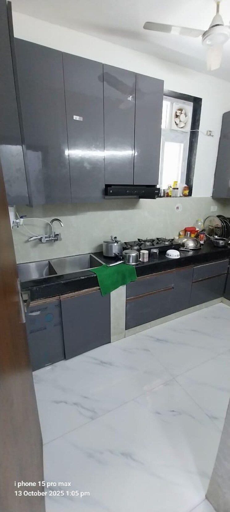 Kitchen, sector 57 3 Bedroom 2500 Sq.Ft. Builder Floor In Sector 57 Gurgaon 9316609