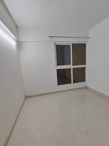 Room in 2 BHK Apartment at Signature Global Proxima, Sector 89 – for Sale