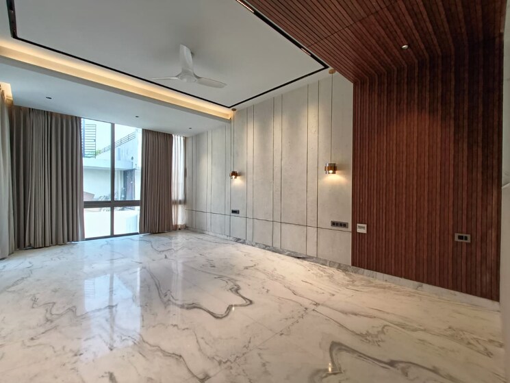 Room, dlf-city-phase-iv 5 Bedroom 5500 Sq.Ft. Builder Floor In Dlf Phase iv Gurgaon 9316620