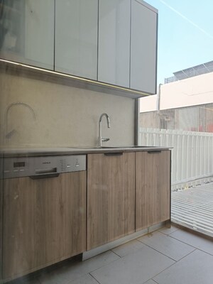 Kitchen in 5 BHK Builder Floor at DLF City Phase IV, Dlf Phase iv – for Sale