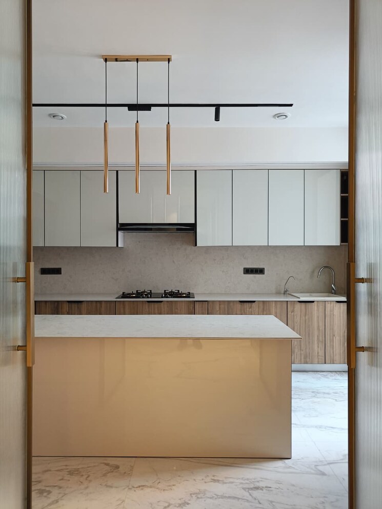 Kitchen, dlf-city-phase-iv 5 Bedroom 5500 Sq.Ft. Builder Floor In Dlf Phase iv Gurgaon 9316620