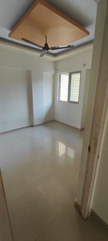 Room in 1 BHK Apartment at Regency Estate, Dombivli East – for Rent