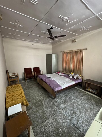 Bedroom in 1 RK Independent House at Mohit Nagar – for Rent