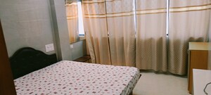 Bedroom in 2 BHK Apartment at Shivgiri CHS Andheri, Andheri West – for Rent