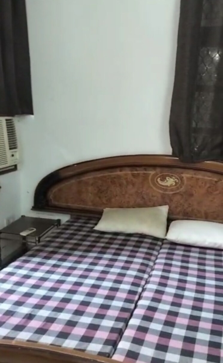 Bedroom, old rajinder nagar 3 Bedroom 1130 Sq.Ft. Builder Floor In Old Rajinder Nagar Delhi 9316703