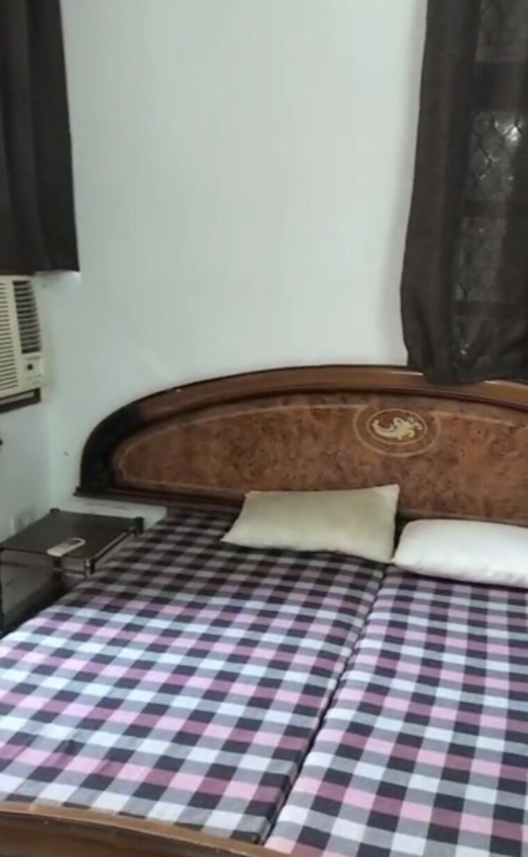 Bedroom, old rajinder nagar 3 Bedroom 1130 Sq.Ft. Builder Floor In Old Rajinder Nagar Delhi 9316703