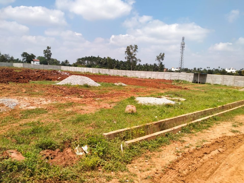 Plot For Sale in Nelamangala