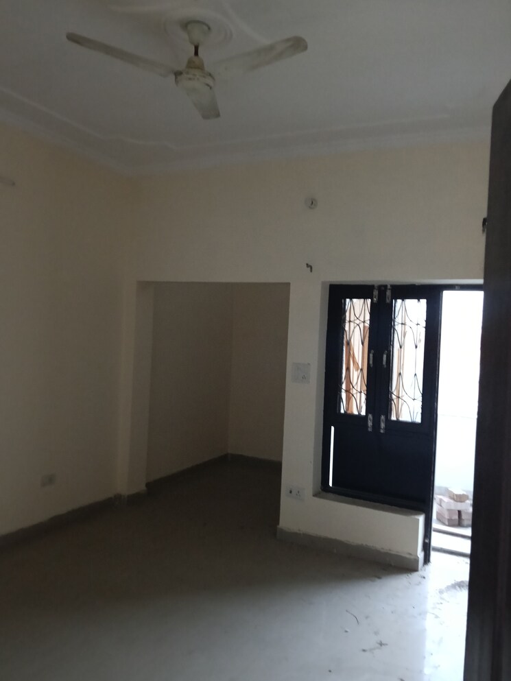 Room, eldeco-twin-towers 2.5 Bedroom 1250 Sq.Ft. Builder Floor In Iim Road Lucknow 9316916