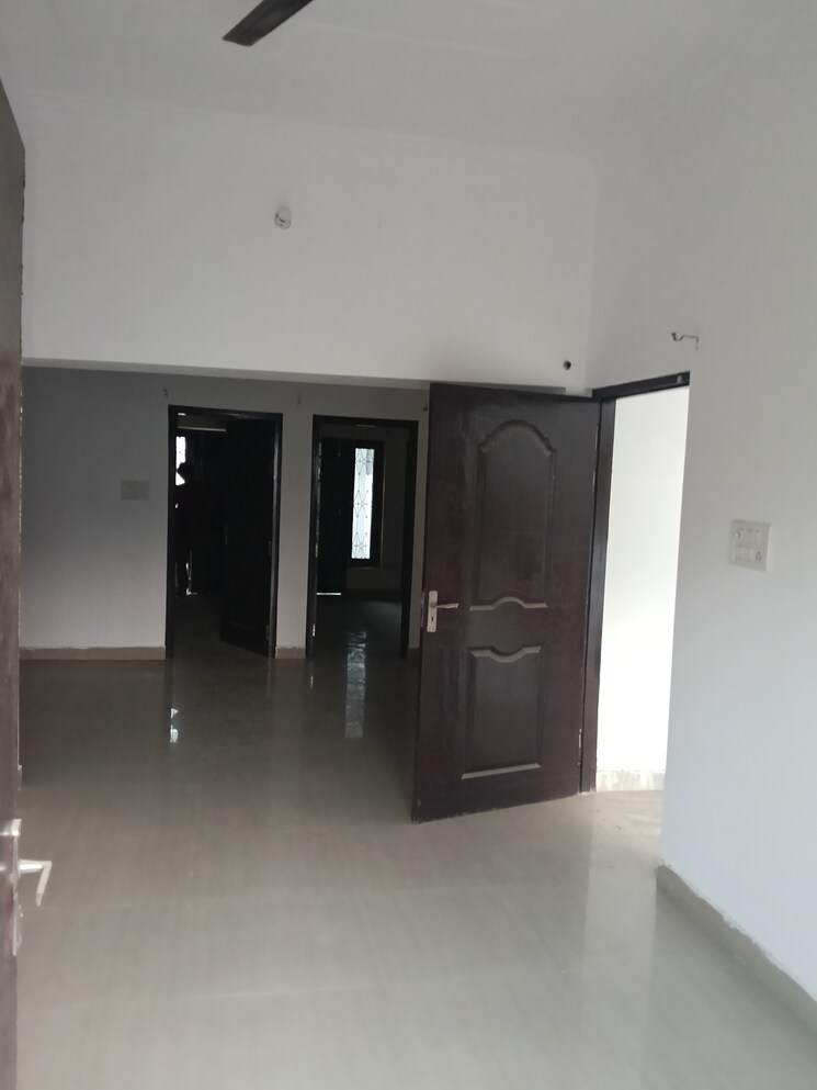 Room, eldeco-twin-towers 2.5 Bedroom 1250 Sq.Ft. Builder Floor In Iim Road Lucknow 9316916