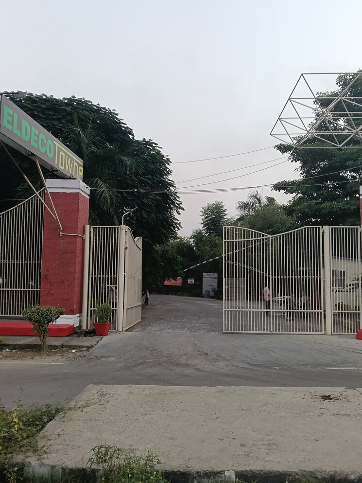 Exterior View, eldeco-twin-towers 2.5 Bedroom 1250 Sq.Ft. Builder Floor In Iim Road Lucknow 9316916