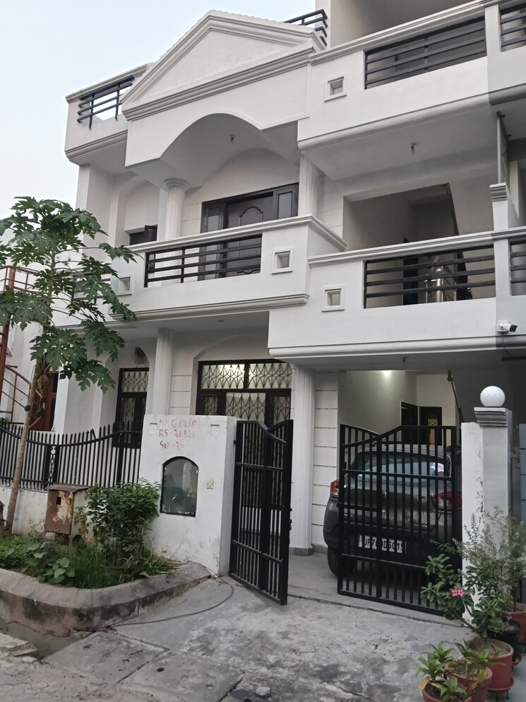 Exterior View, eldeco-twin-towers 2.5 Bedroom 1250 Sq.Ft. Builder Floor In Iim Road Lucknow 9316916