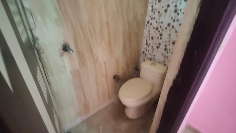 Bathroom, mansa ram park 2 Bedroom 700 Sq.Ft. Builder Floor In Mansa Ram Park Delhi 9317007