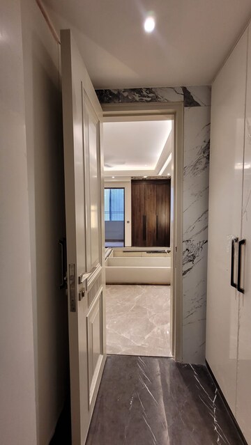 Building Lobby in 4 BHK Builder Floor at Sector 85 – for Sale