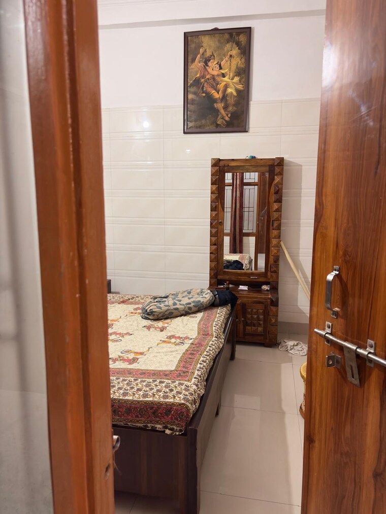 Bedroom, sector 115 2.5 Bedroom 1000 Sq.Ft. Independent House In Sector 115 Noida 9317133