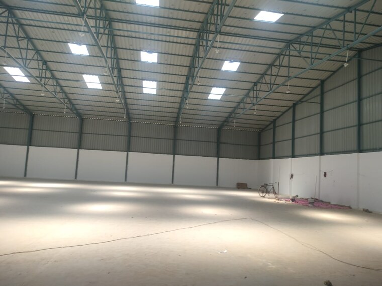 Room, daladili Commercial Warehouse 14000 Sq.Ft. In Daladili Ranchi 9317137