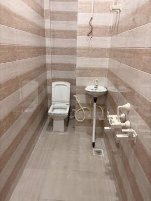 Attached Bathroom in 1.5 BHK Independent House at Sector 115 – for Rent