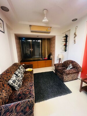Living Room in 2 BHK Apartment at Vaikunth CHS, Chembur – for Rent