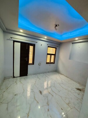 Room in 3 BHK Builder Floor at Mansa Ram Park – for Rent