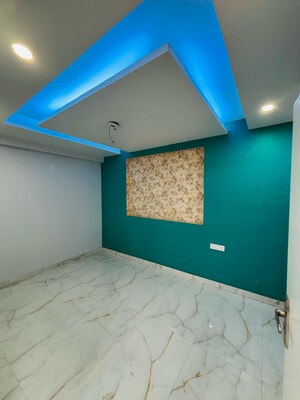 Room in 3 BHK Builder Floor at Mansa Ram Park – for Rent