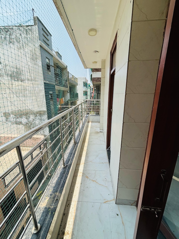 Balcony, mansa ram park 3 Bedroom 810 Sq.Ft. Builder Floor In Mansa Ram Park Delhi 9317166