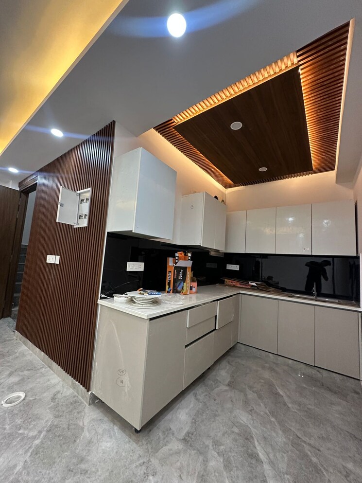 Kitchen, freedom fighters enclave 2 Bedroom 950 Sq.Ft. Builder Floor In Freedom Fighters Enclave Delhi 9317183