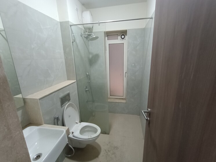 Bathroom, l-and-t-seawoods-residences 2 Bedroom 750 Sq.Ft. Apartment In Seawoods Navi Mumbai 9317196