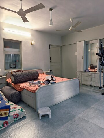 Bedroom in 3 BHK Apartment at Bliss CHS Sector 29, Vashi Sector 29 – for Rent