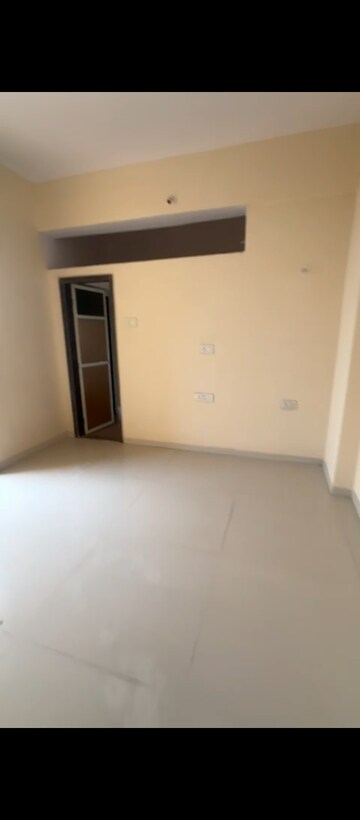 Room in 1 BHK Apartment at Regency Estate, Dombivli East – for Rent