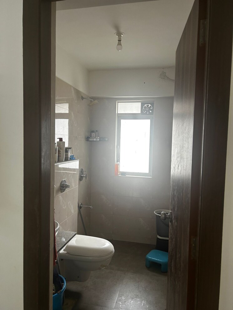 Bathroom, kailash-apartment-chembur 2 Bedroom 910 Sq.Ft. Apartment In Chembur Mumbai 9317230