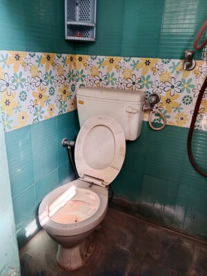 Bathroom in 1 BHK Builder Floor at Sector 13 – for Rent