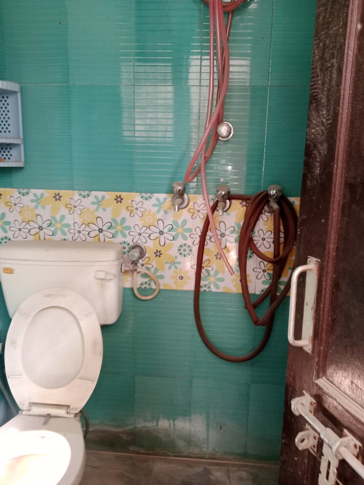 Bathroom, sector 13 1 Bedroom 255 Sq.Ft. Builder Floor In Sector 13 Panipat 9317266