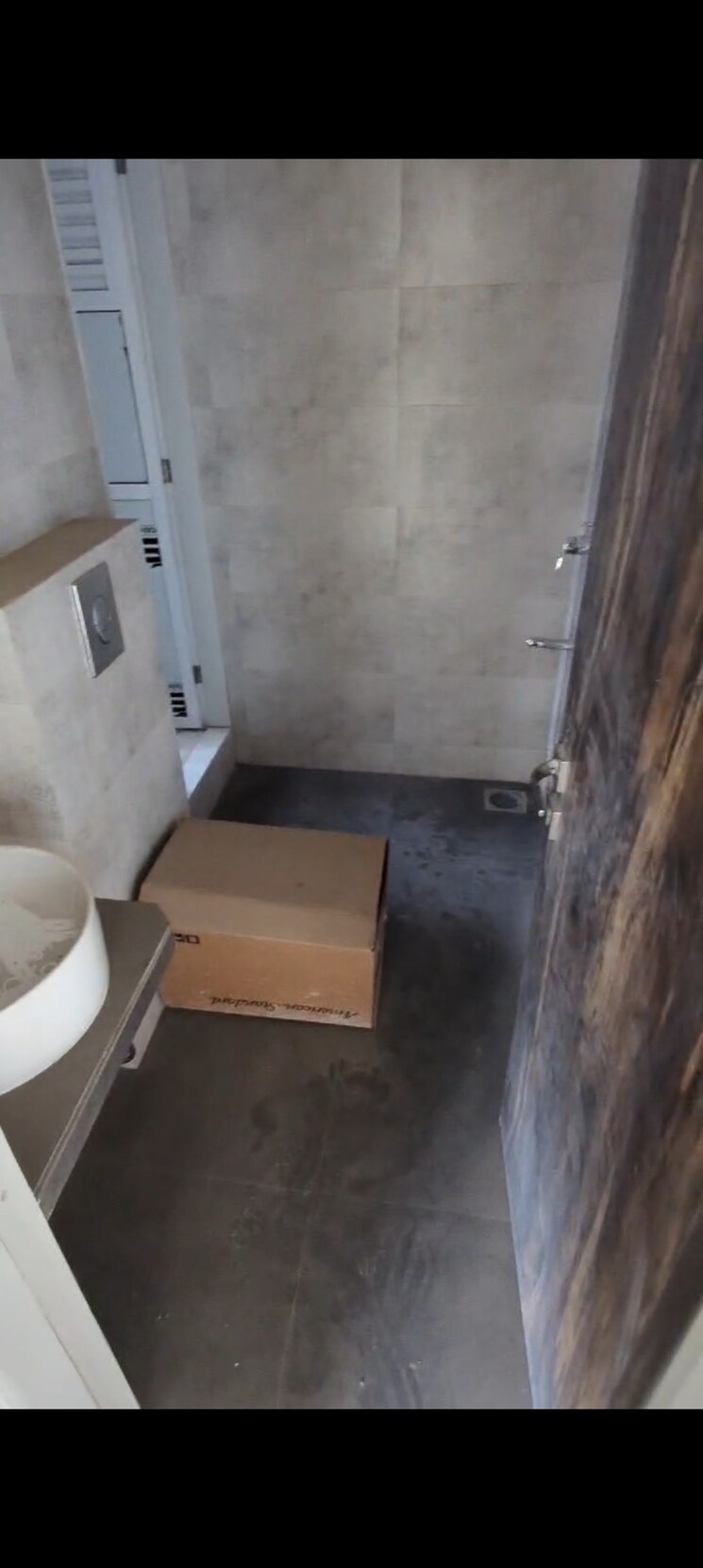 Bathroom, rosa-manhattan 2 Bedroom 754 Sq.Ft. Apartment In Ghodbunder Road Thane 9317364