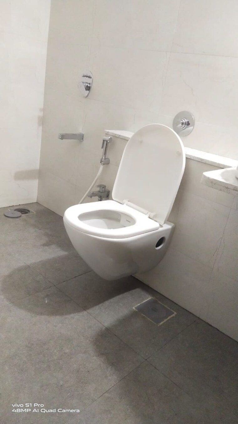 Bathroom, sugee-atharva 2 Bedroom 470 Sq.Ft. Apartment In Prabhadevi Mumbai 9317374