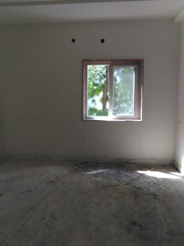 Room in 3 BHK Apartment at R K Puram – for Sale