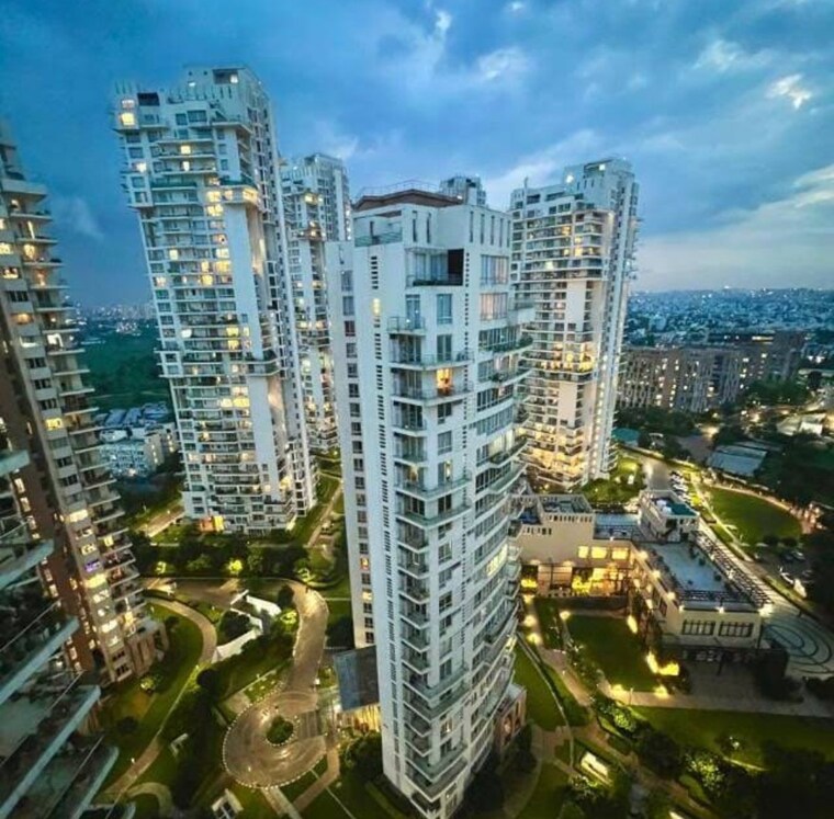 Exterior View, pioneer-park-presidia 4 Bedroom 2821 Sq.Ft. Apartment In Sector 62 Gurgaon 9317397