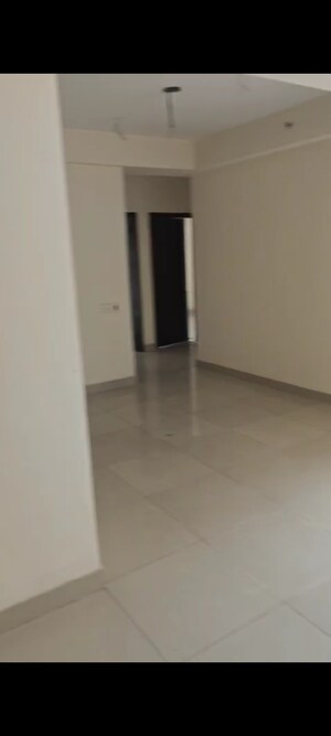 Room in 2 BHK Apartment at Panchsheel Pinnacle, Sector 16 Greater Noida – for Sale