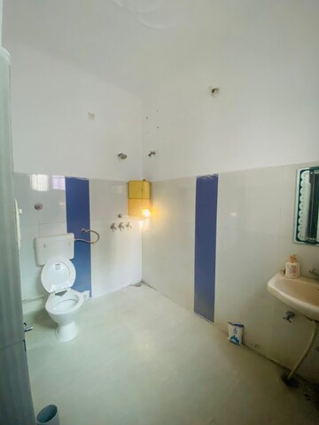Bathroom in 5 BHK Villa at RWA Apartments Sector 50, Sector 50 – for Sale