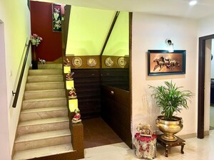 Furnished Amenities in 6+ BHK Independent House at Banjara Hills – for Sale