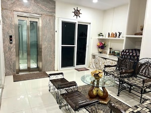 Living Room in 6+ BHK Independent House at Banjara Hills – for Sale