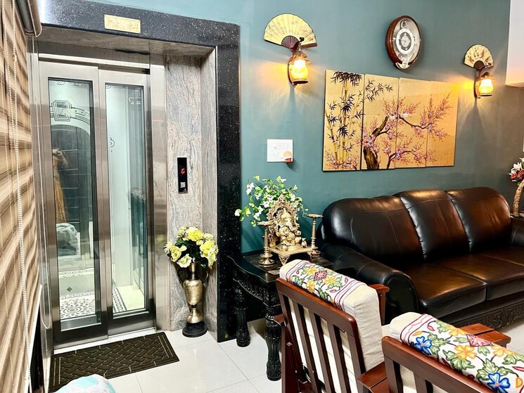 Living Room, banjara hills 6+ Bedroom 8500 Sq.Ft. Independent House In Banjara Hills Hyderabad 9317404