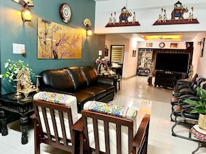 Living Room in 6+ BHK Independent House at Banjara Hills – for Sale