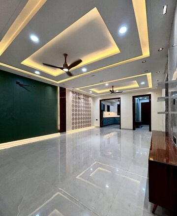 Living Room in 3 BHK Builder Floor at BP Homes, Sector 85 – for Sale