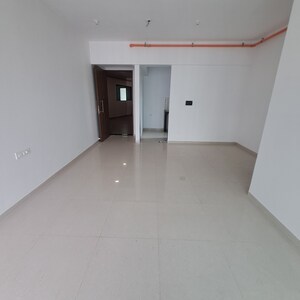 Room in 3 BHK Apartment at Kalpataru Immensa, Kolshet Road – for Sale