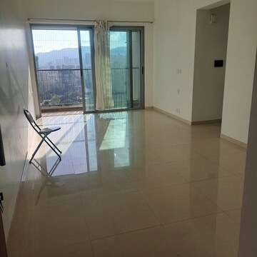 2 BHK Apartment For Sale in Kalpataru Immensa, Kolshet Road