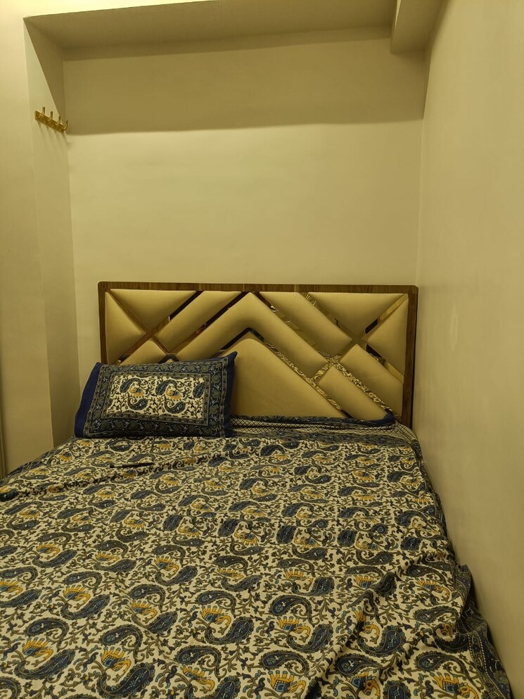Bedroom, lower parel west 1 Bedroom 225 Sq.Ft. Apartment In Lower Parel West Mumbai 9317472